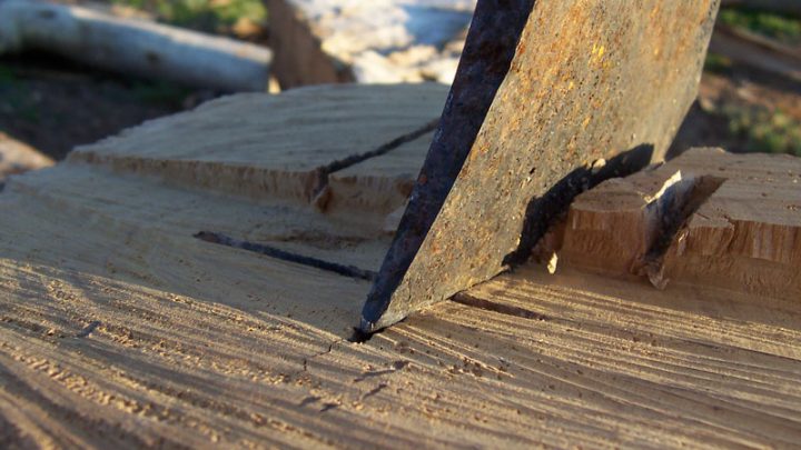 Super Simple Tips for Splitting Wood