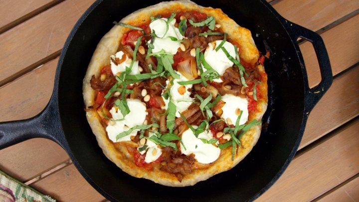 Homestyle Skillet Pizza (Video)